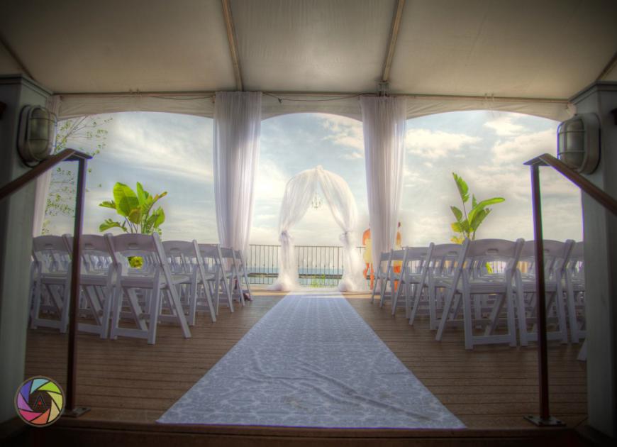 Waiting_For_Bride_&_Groom